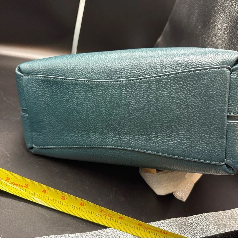Kate Spade New York Zippy Shoulder Bag Pebbled Leather Purse. New With Tags - Picture 7 of 10